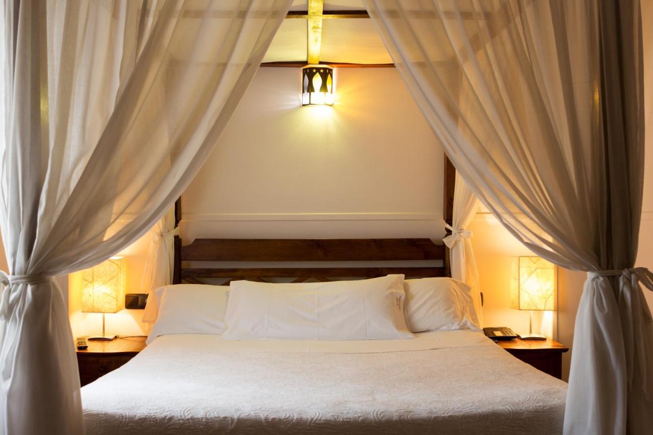 Hotel Boutique Reina Mora Гранада Екстер'єр фото