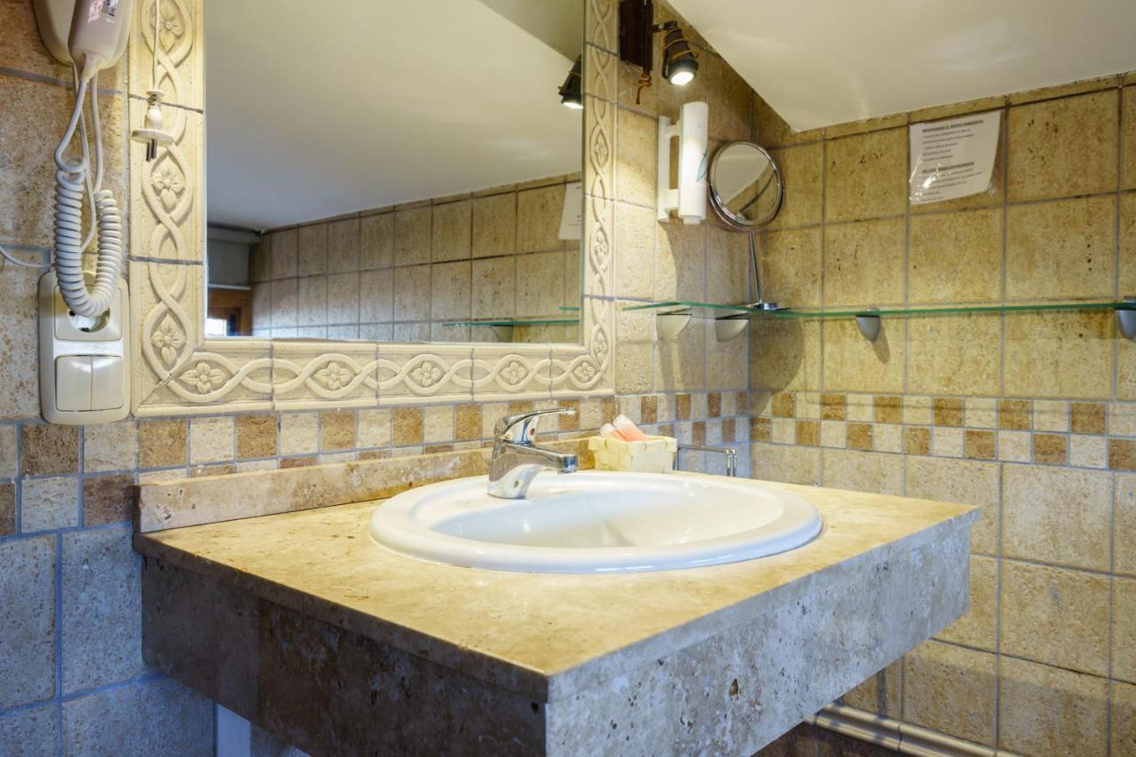 Hotel Boutique Reina Mora Гранада Екстер'єр фото