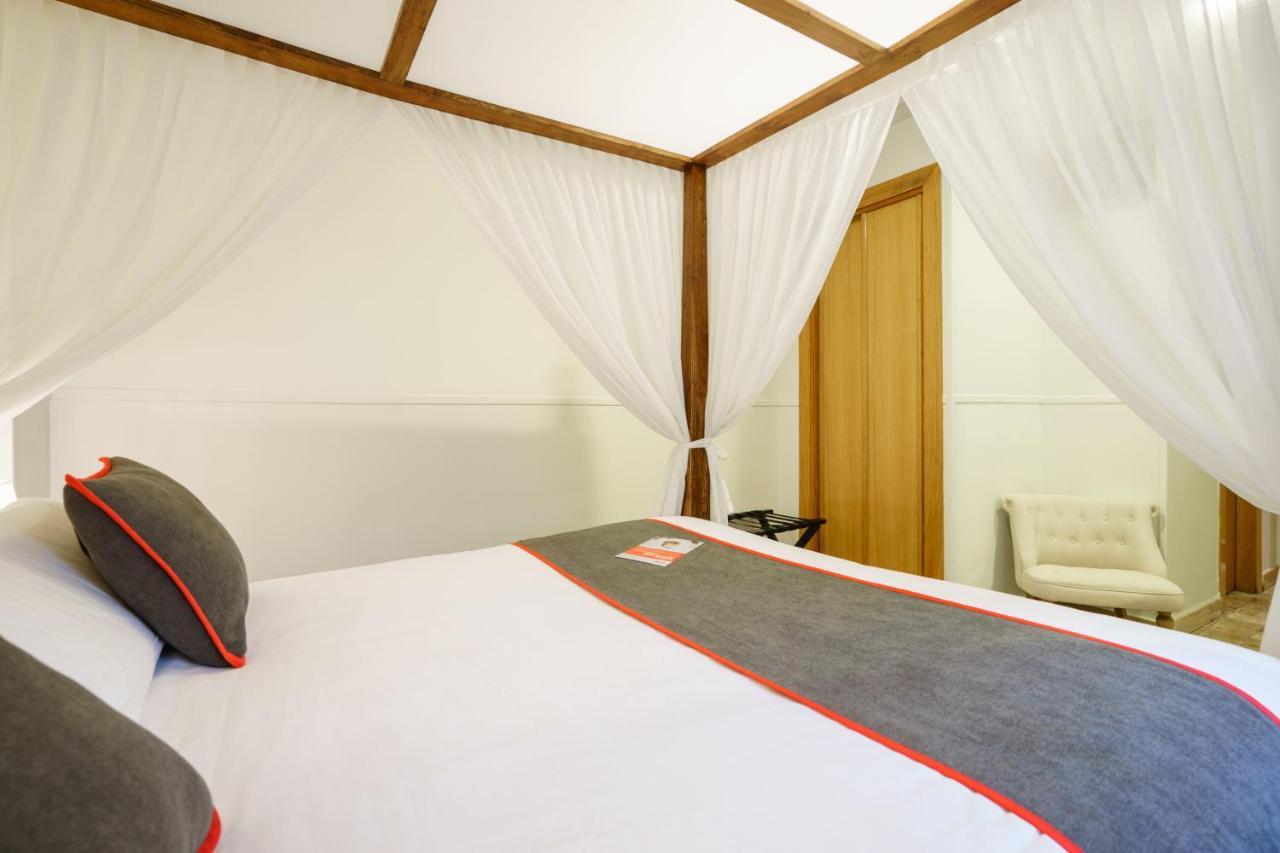 Hotel Boutique Reina Mora Гранада Екстер'єр фото